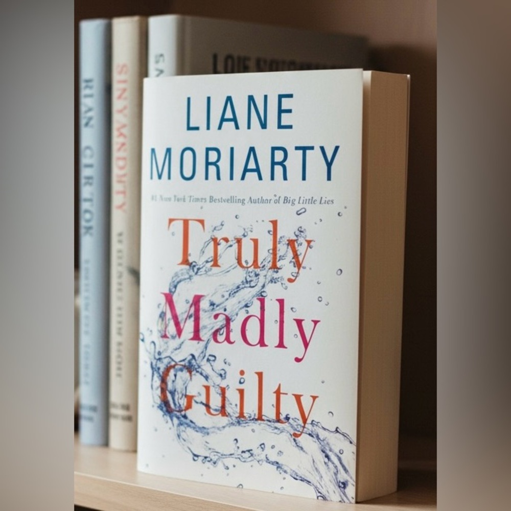 Liane‎ Moriarty Truly Madly Guilty Paperback Book Bestseller Novel